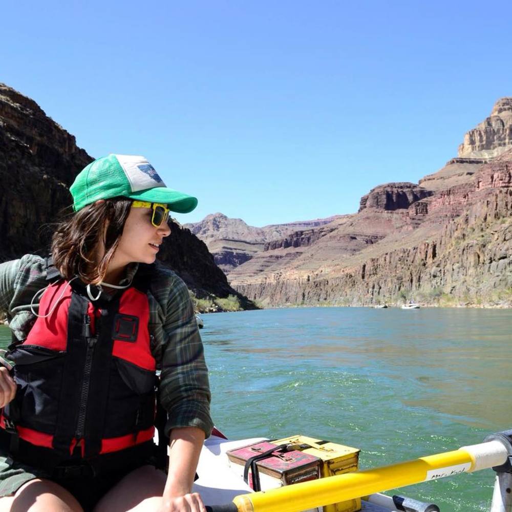 Meet your Posher, Melissa